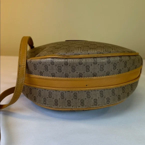 Gucci Monogram RARE Vintage 1980’s Micro GG Round Ophidia Canteen Made in Italy - Picture 8 of 14